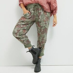 Anthropologie Nomad Jogger Pant‎ floral print size XS